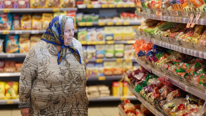 Пенсионеров ждут дополнительные выплаты 1 октября. Но не всех. Кого поздравят с Днём пожилого человека?