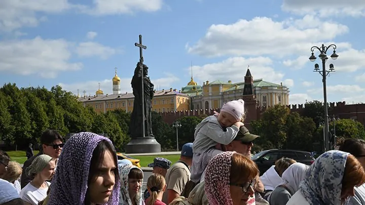 С этим воином Победа неизбежна: В воскресенье в Москве объявлена добровольная мобилизация русских