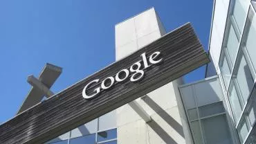 Мировой суд Москвы трижды за день оштрафовал Google. Названа причина 