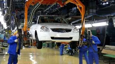 После простоя "АвтоВАЗ" возобновил производство на заводе в Тольятти 