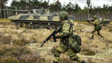 "Волчанск - всё. Теперь только котёл": Русская армия идёт на Харьков. Киев бросает в бой резервы, но спецназ уже сдаётся