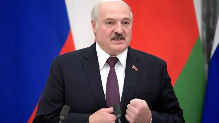 Лукашенко сообщил о наращивании Киевом военного контингента