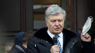 Порошенко обвинил Зеленского в неадекватности