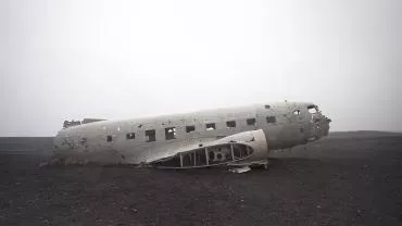 Очевидцы сняли на видео крушение самолёта Су-24 под Пермью