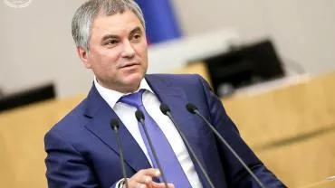 Володин отреагировал на угрозы украинского министра Кулебы в отношении Поклонской