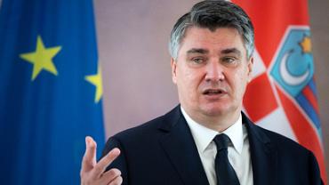 Президент Хорватии выступил против нацистского приветствия украинцев