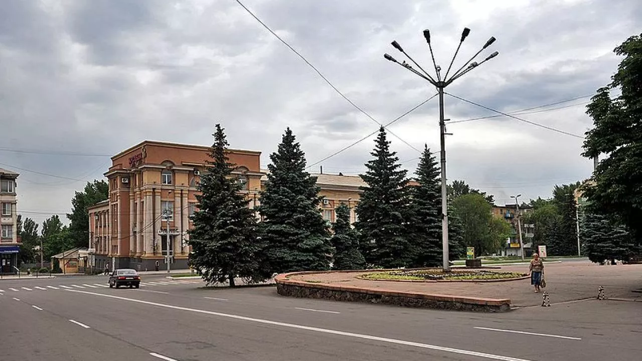 Макеевку взяли. Город Макеевка Донецкой. Город Макеевка Донецкой области. Макеевка города Украины. Макеевка центр города.