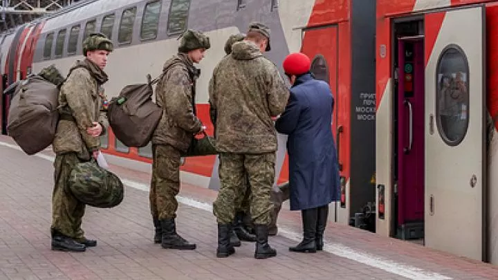 Российские срочники могут быть направлены на службу в граничащие с Украиной регионы 