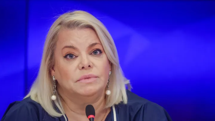 Поплавская не может молчать: В России прямо сейчас происходит сумасшествие. Тысячи людей готовы унижаться