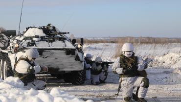 "Царская охота" в Авдеевке: наши бойцы уже в городе. Русский флаг в Богдановке, Киев может остаться без ATACMS — Закрытые сводки СВО