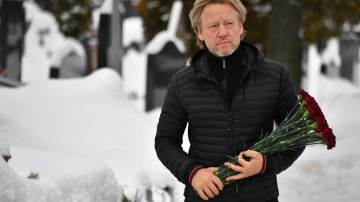 Два совершенно разных мира: Харатьян высказался об отношении к СВО и русским бойцам