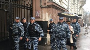 В предложении ФСБ проводить обыски без решения суда есть ряд сложностей – эксперт