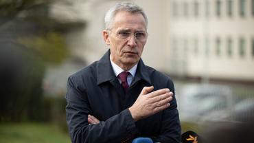 Обсуждение членства Украины в НАТО бессмысленно без ее "победы" – Столтенберг
