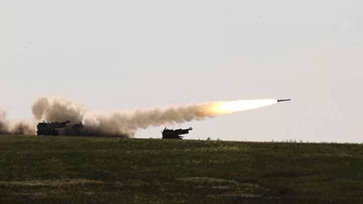 Украинские боевики выпустили шесть ракет HIMARS по Каховской ГЭС