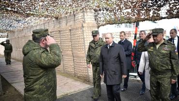 Август грозит жарой: Экс-полковник СБУ назвал сроки генерального сражения, на которое намекнул Путин