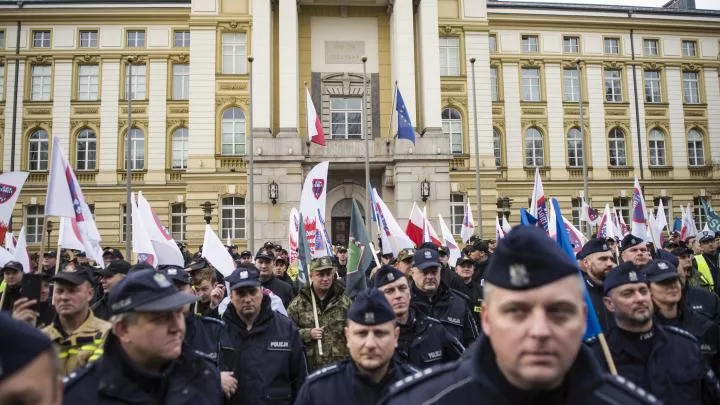 В Польше рассмотрят антибандеровский законопроект для украинцев