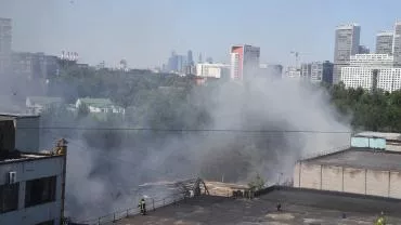 Причиной задымления в Донецке стало попадание в завод