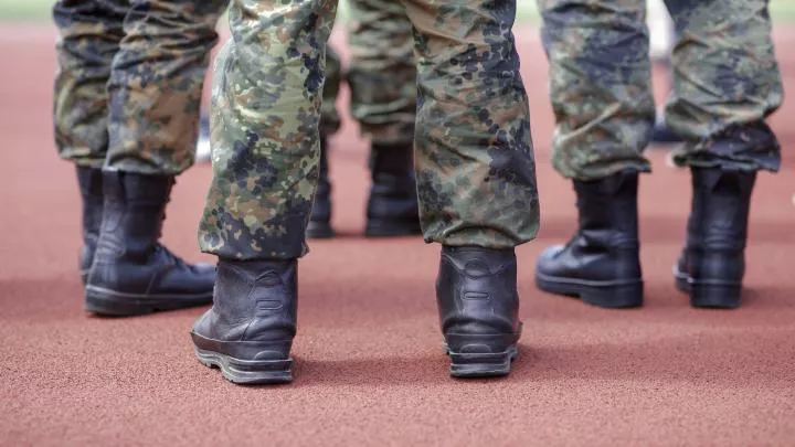 В Литве хотят объявить всеобщую военную службу