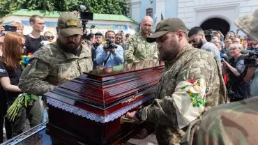 "Впал в кому и умер": на Украине погиб еще один французский наёмник