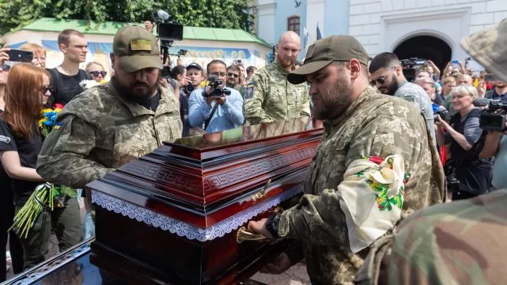 Впал в кому и умер: на Украине погиб еще один французский наёмник