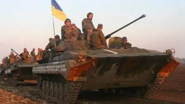 Украинские военные подключили к обстрелу Донецка боевые машины пехоты