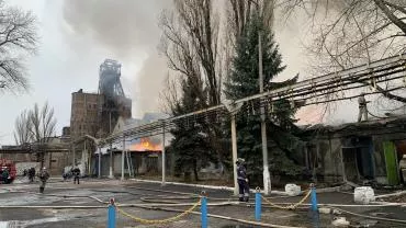 Сотрудники МЧС оказали помощь двоим горнорабочим в Макеевке