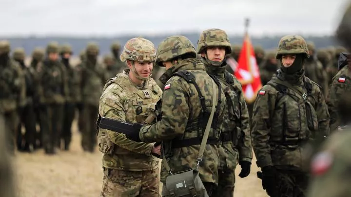 Поляки получат особый статус на Украине за введение войск Варшавой — экс-дипломат Ищенко