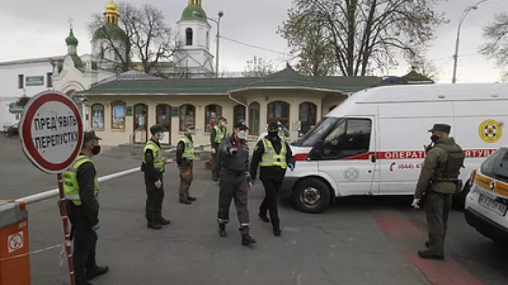 В СБУ назвали обыски в Киево-Печерской лавре недопущением ячейки русского мира