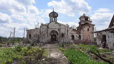 ВСУ открыли прицельный огонь по Иверскому монастырю в районе донецкого аэропорта